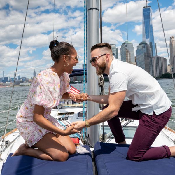 marriage proposal on a sailboat in nyc and the hudson river